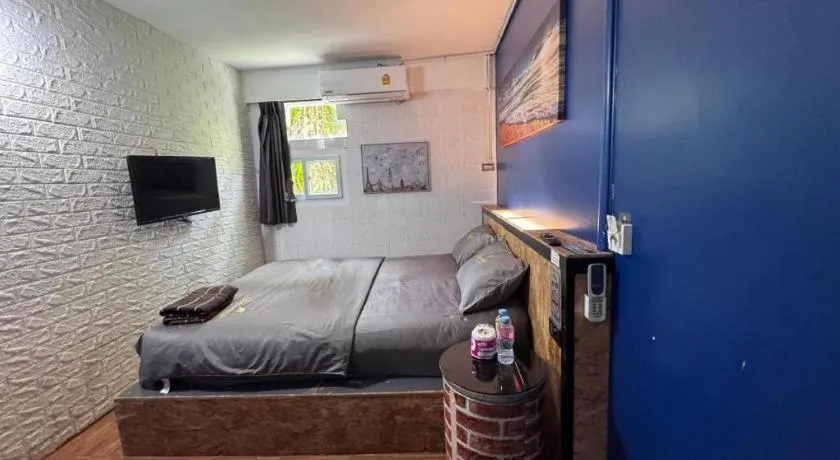 Bed in Near beach hostel