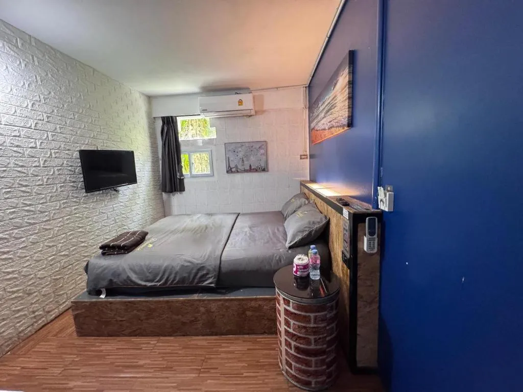 Bed in Near beach hostel