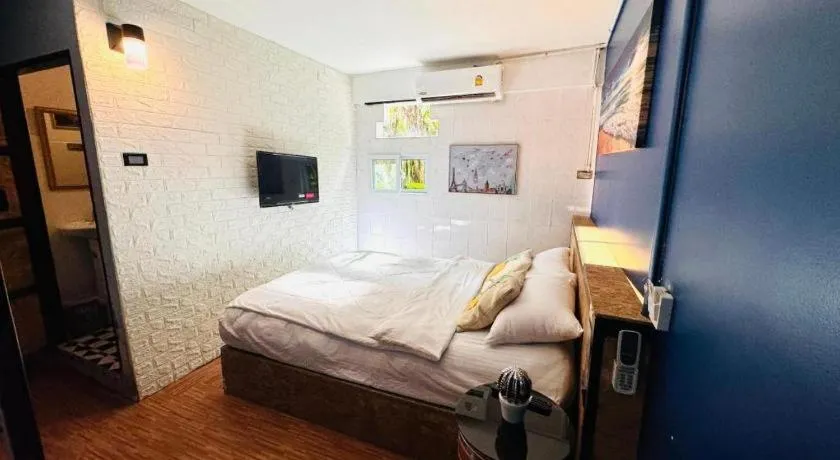 Bed in Near beach hostel