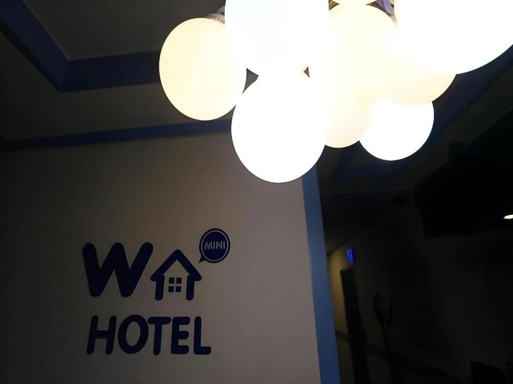 W Mini Hotel