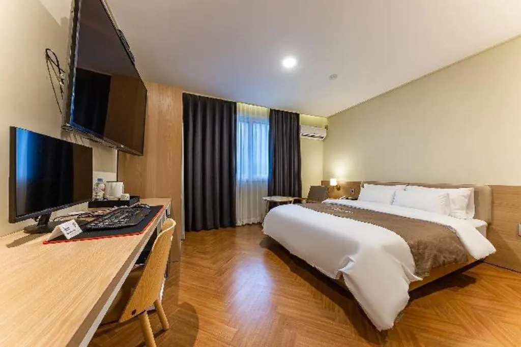 Bed in Hotel Urban Brown