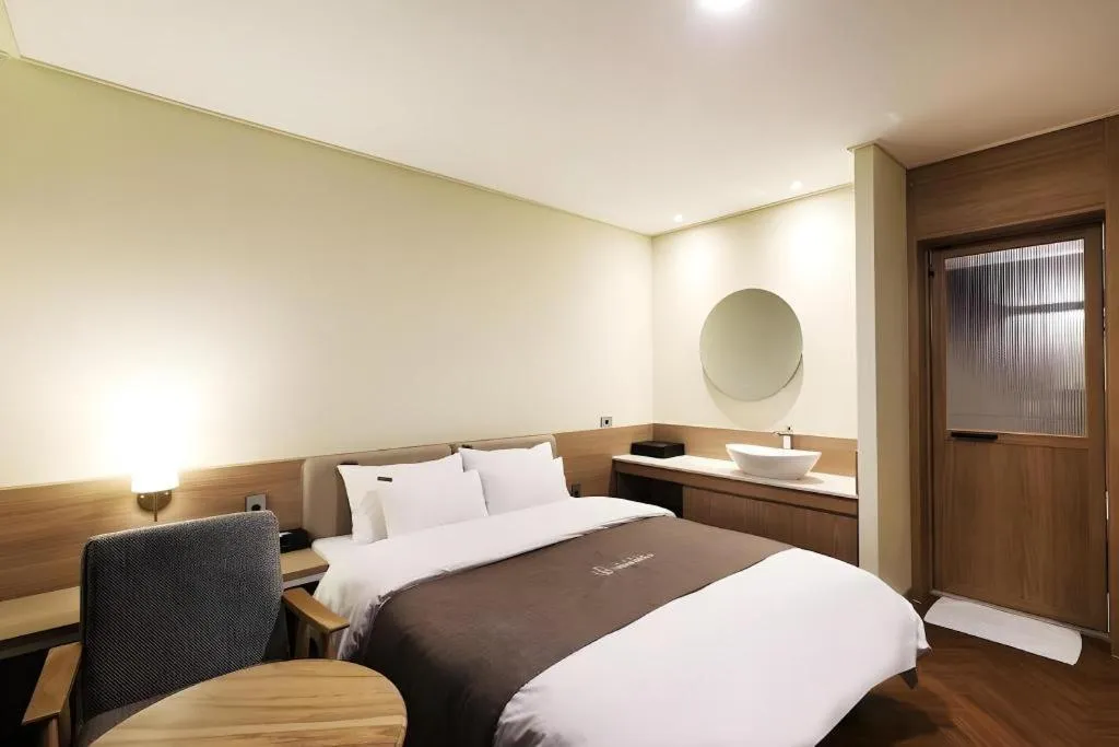 Bed in Hotel Urban Brown