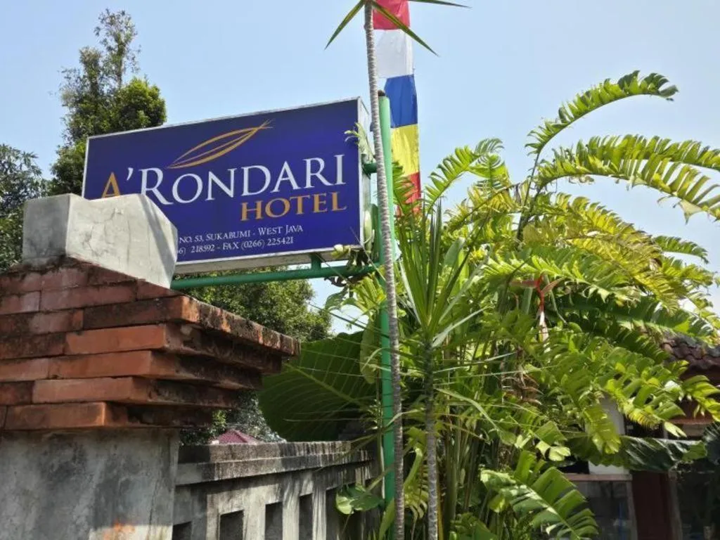 Arondari Hotel
