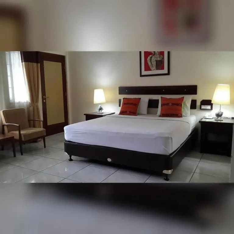 Bed in Arondari Hotel