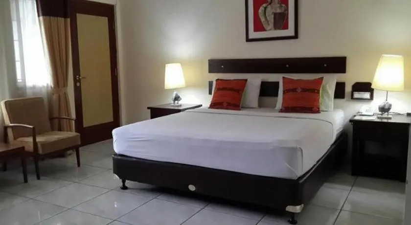 Bed in Arondari Hotel