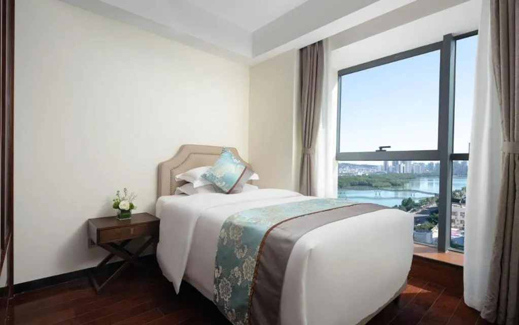 Bed in Sanya Shuangda Adelaide In Resort Hotel