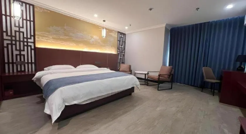 Bed in Carrianna Hotel