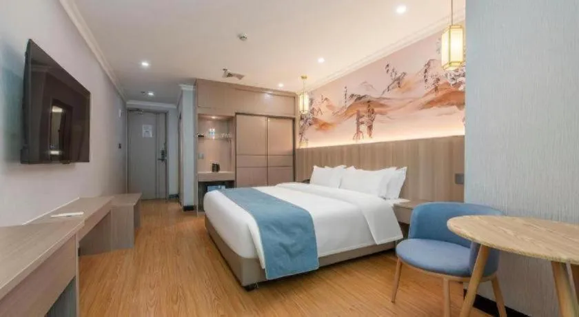 Bed in Carrianna Hotel