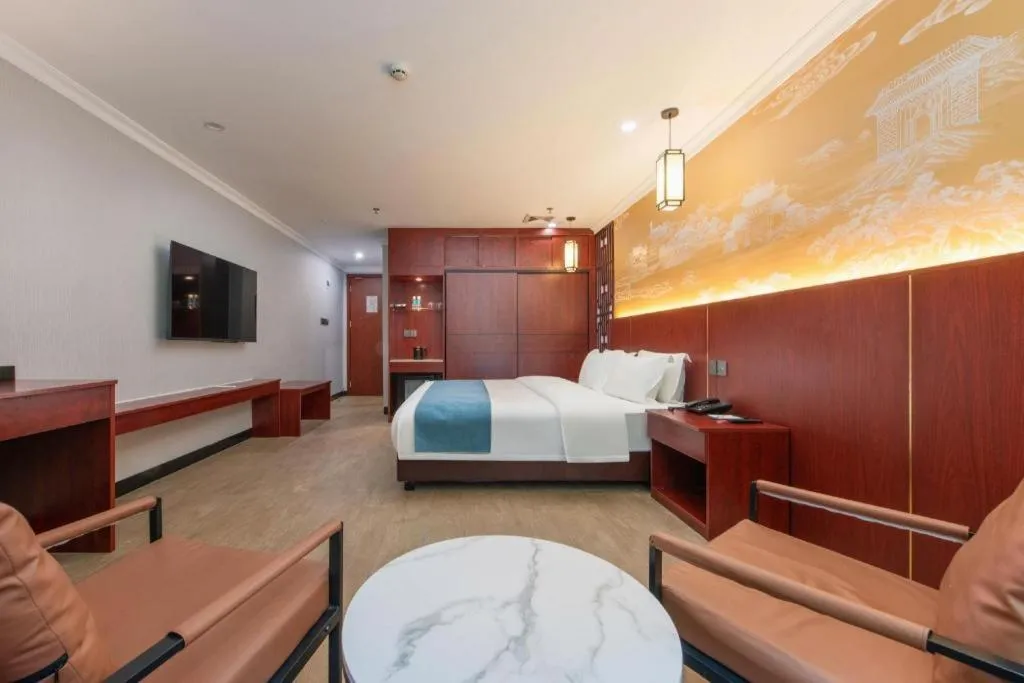 Bed in Carrianna Hotel