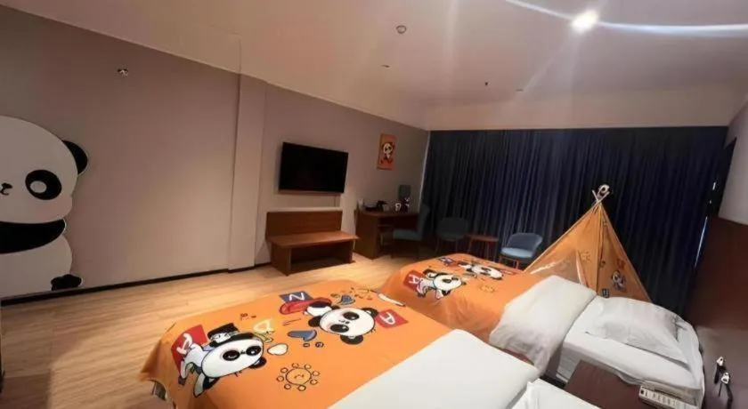 Bed in Carrianna Hotel