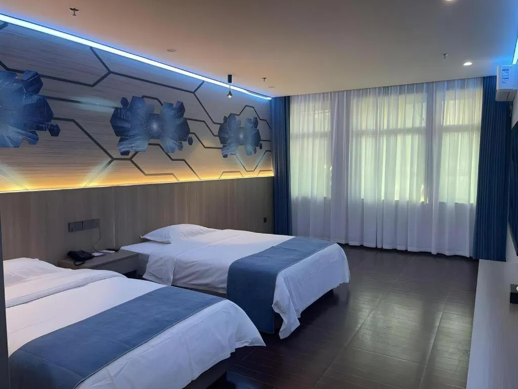 Bed in Carrianna Hotel