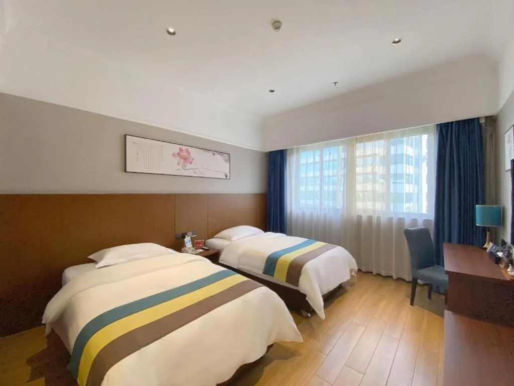 Bed in Carrianna Hotel