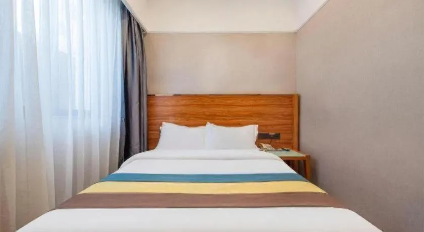 Bed in Carrianna Hotel