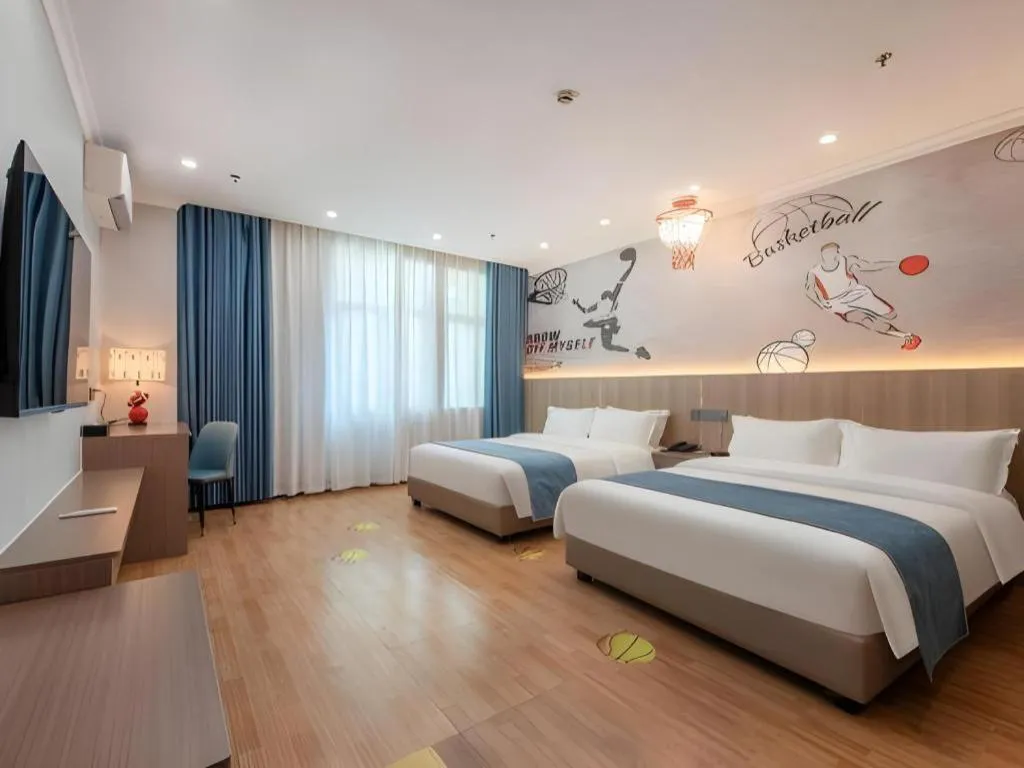 Bed in Carrianna Hotel