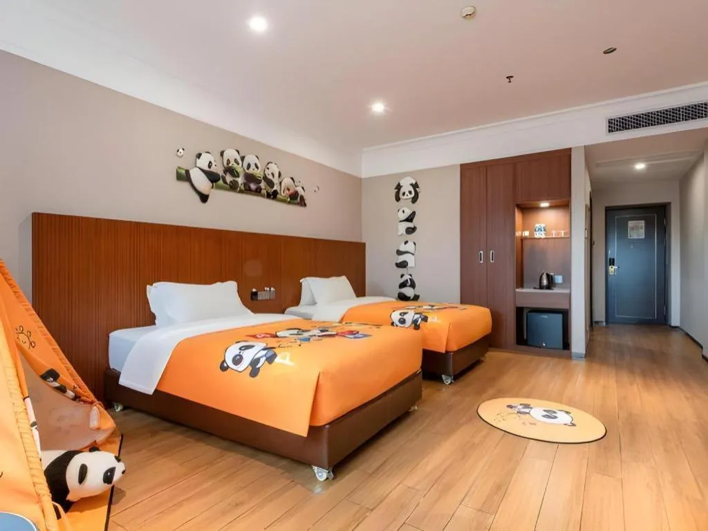 Bed in Carrianna Hotel