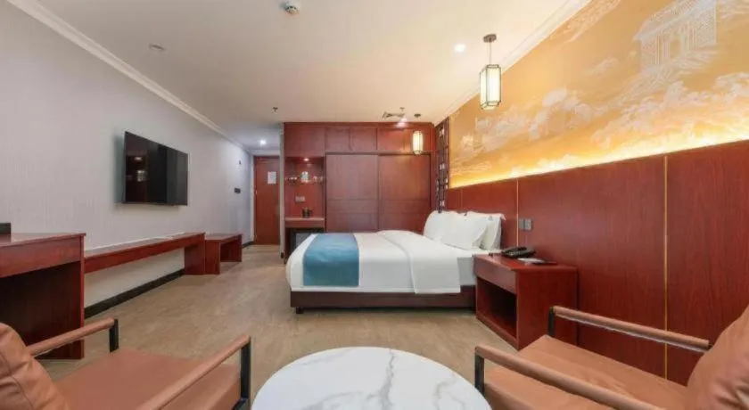 Bed in Carrianna Hotel