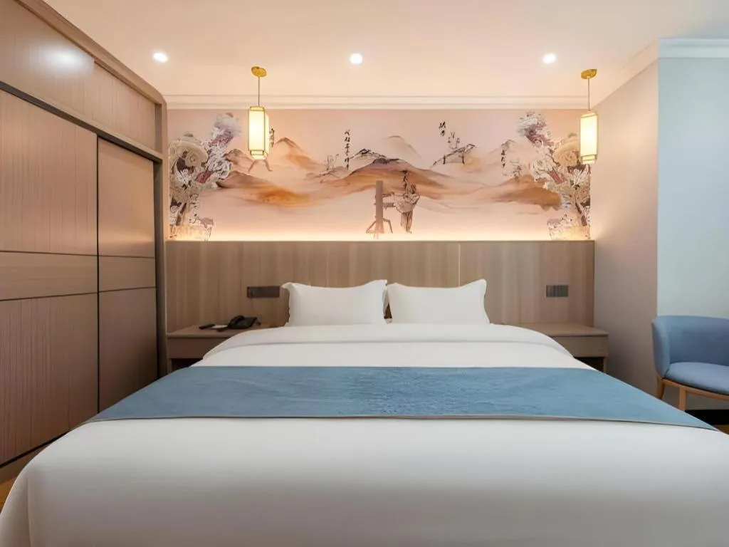 Bed in Carrianna Hotel