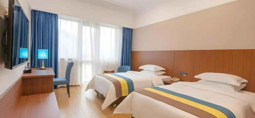 Bed in Carrianna Hotel