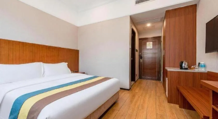 Bed in Carrianna Hotel