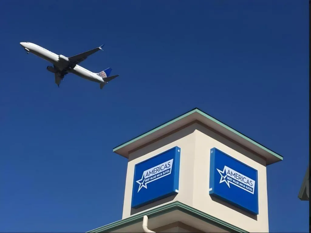 Americas Best Value Inn and Suites IAH Airport North