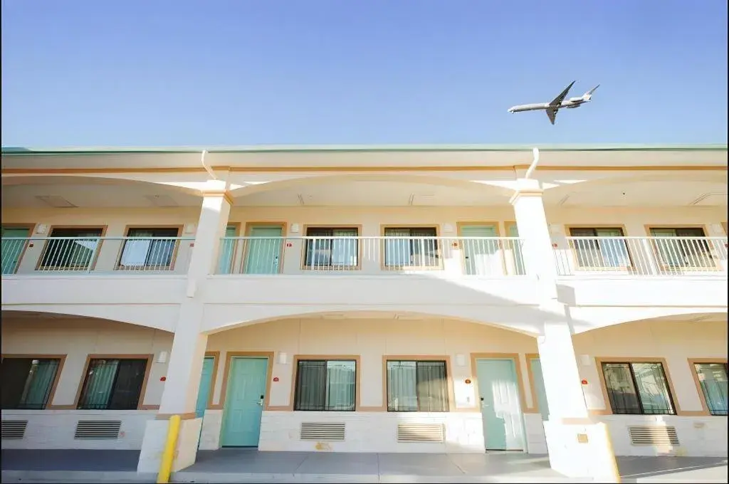 Americas Best Value Inn and Suites IAH Airport North Americas Best Value Inn and Suites IAH Airport North
