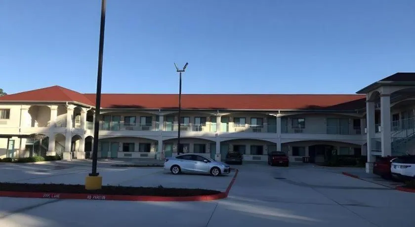 Americas Best Value Inn and Suites IAH Airport North