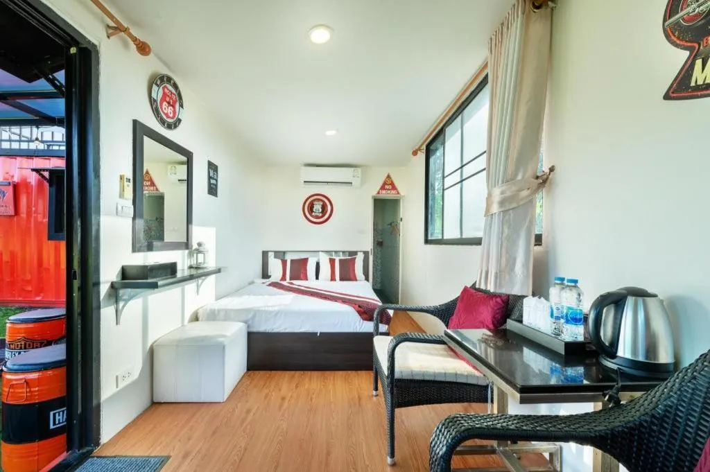 Bed in Lucerne Villa Resort