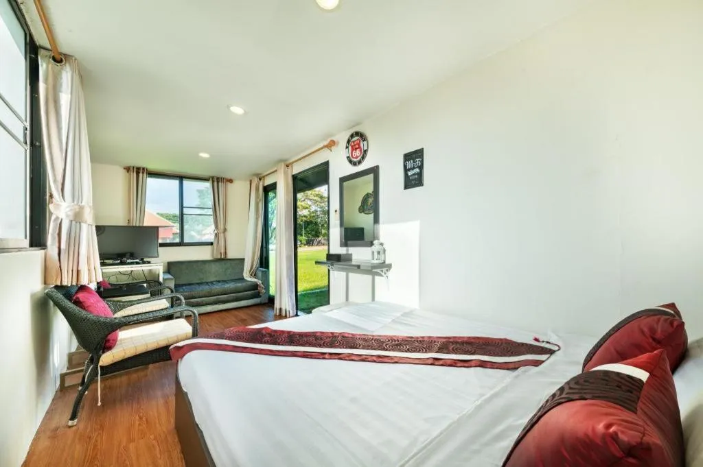 Bed in Lucerne Villa Resort