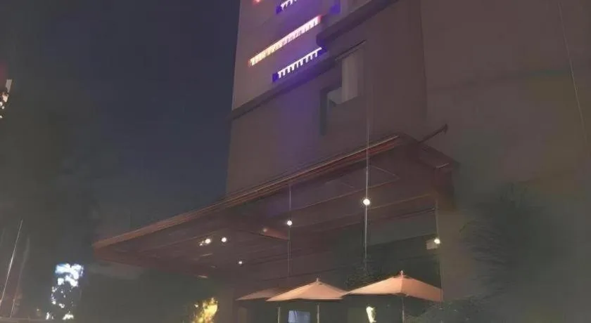 G Suites Hotel By AMITHYA