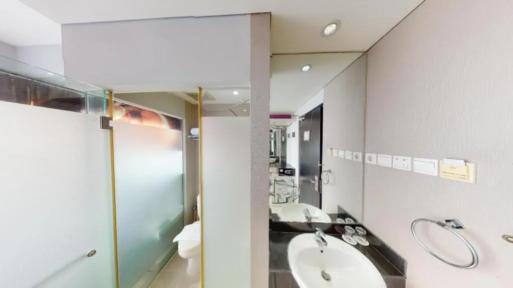 G Suites Hotel By AMITHYA