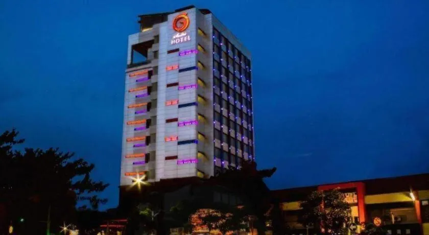 G Suites Hotel By AMITHYA