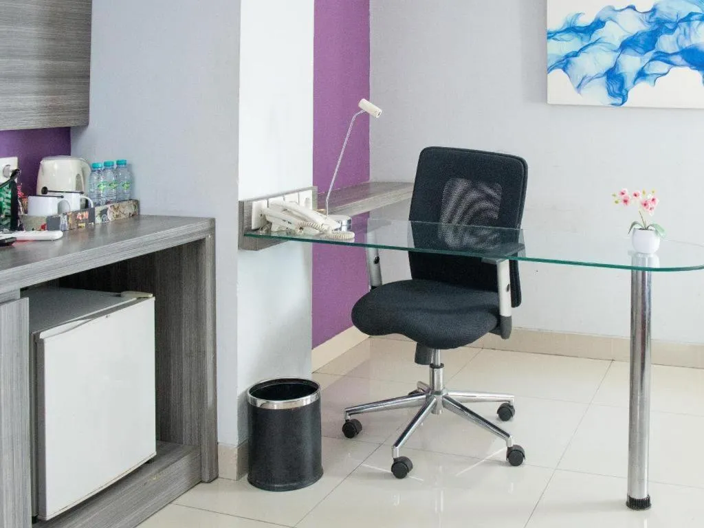 G Suites Hotel By AMITHYA