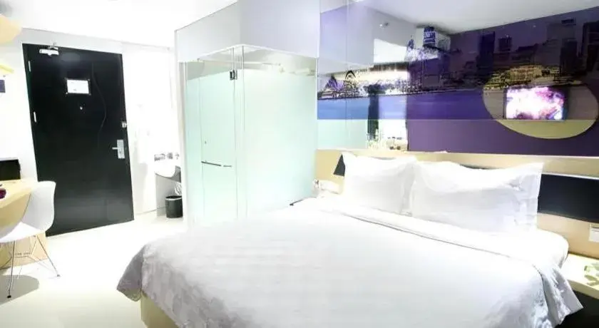 Bed in G Suites Hotel By AMITHYA Bed in G Suites Hotel By AMITHYA