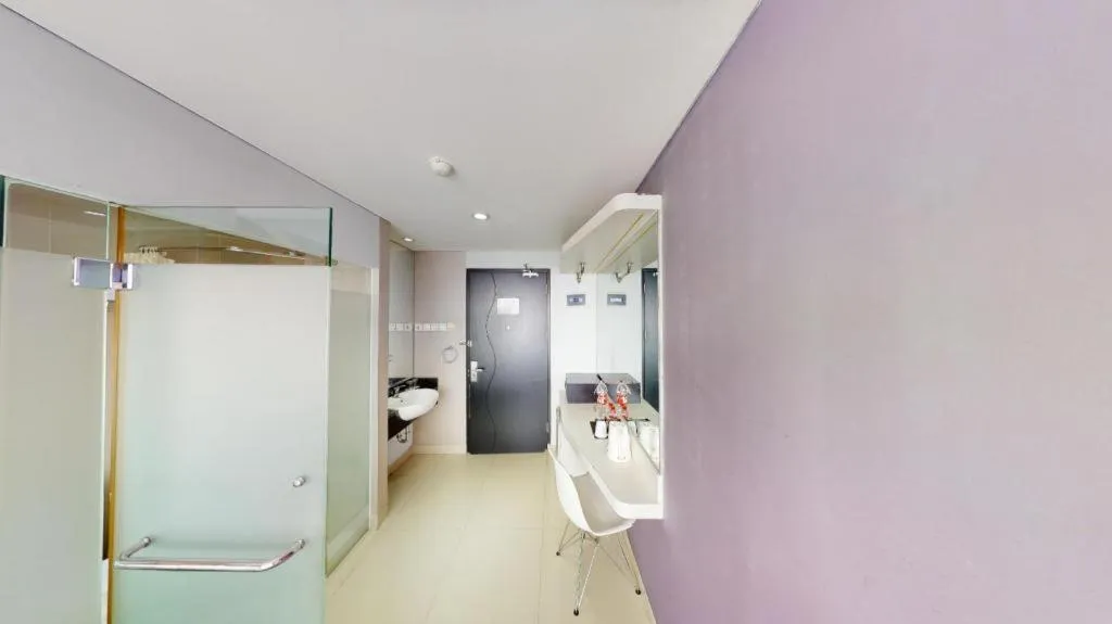 G Suites Hotel By AMITHYA