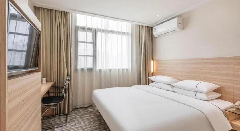 Bed in City Comfort Inn Xiangyang Railway Station