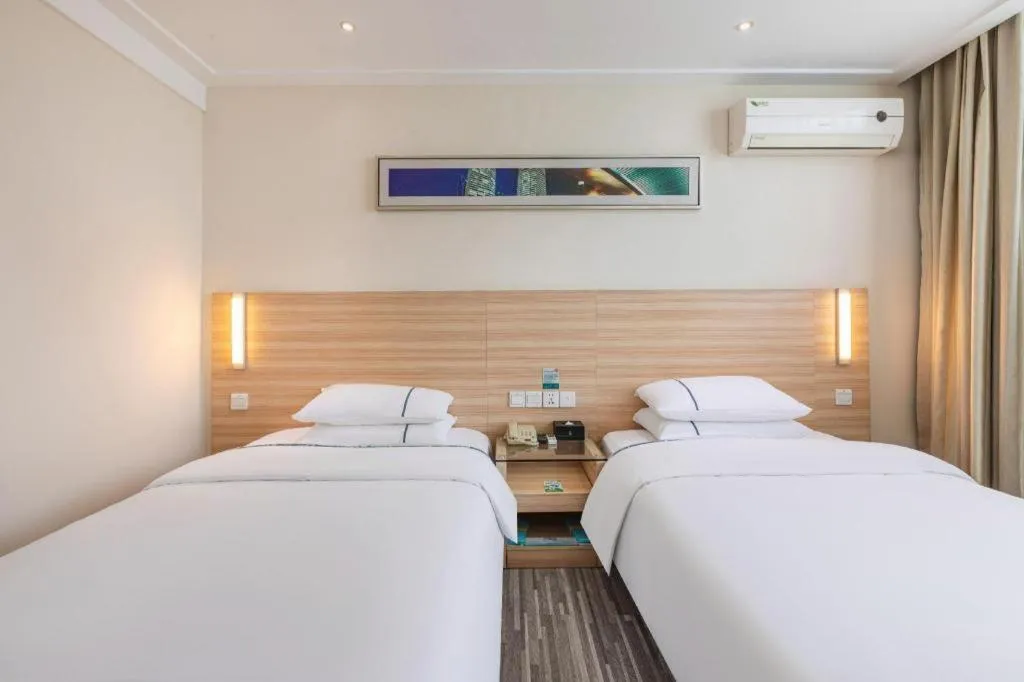 Bed in City Comfort Inn Xiangyang Railway Station