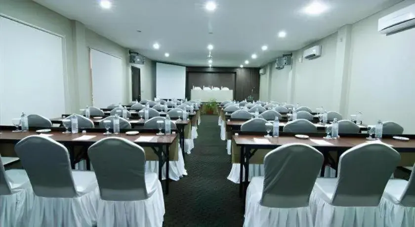 HW Hotel Padang HW Hotel Padang