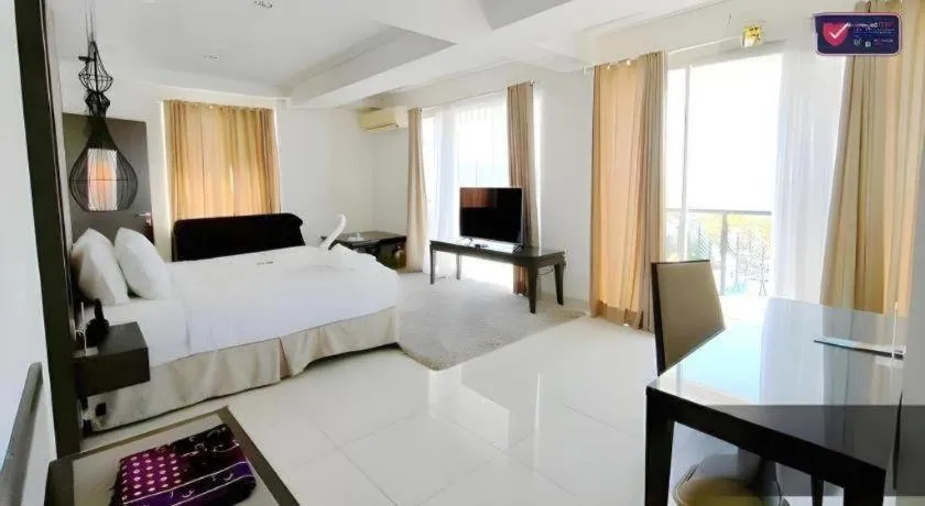 Bed in HW Hotel Padang