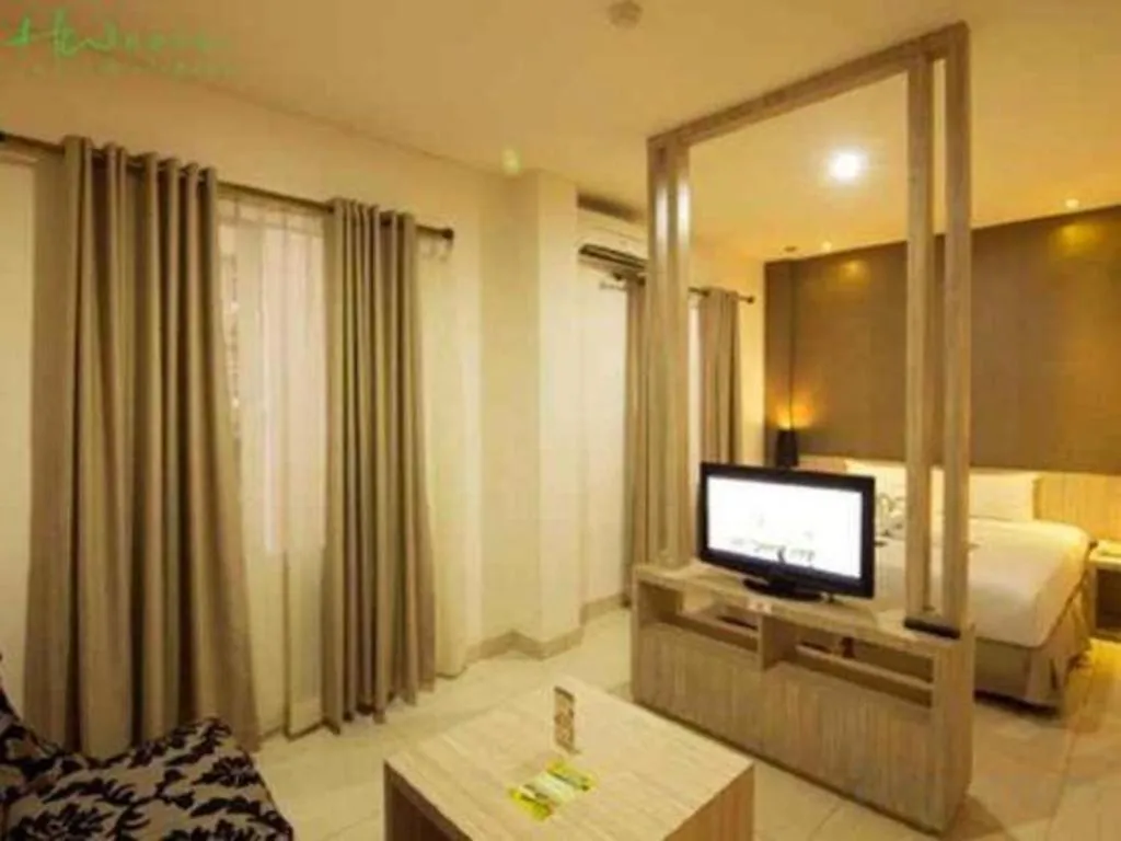 Bed in HW Hotel Padang