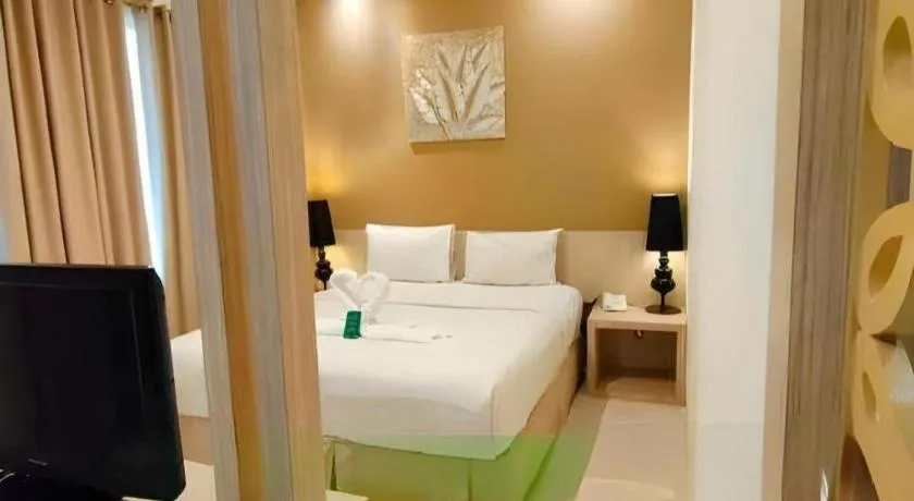 Bed in HW Hotel Padang