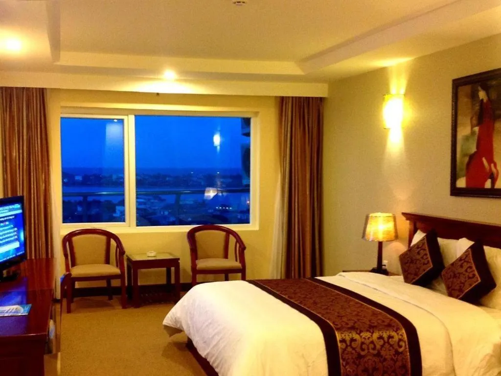 Bed in Tan Binh Hotel