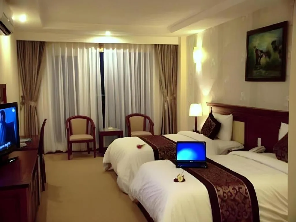 Bed in Tan Binh Hotel