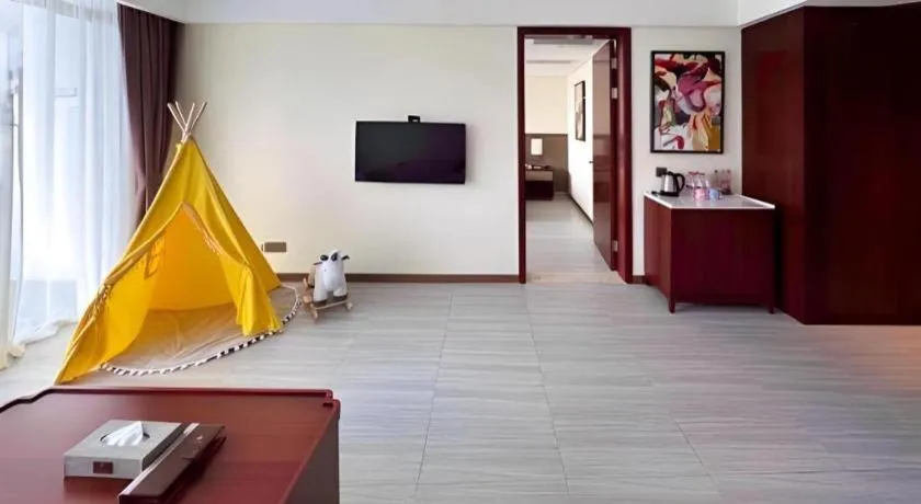 Bed in Grand Soluxe Hotel and Resort Sanya