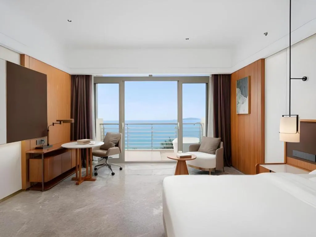 Bed in Grand Soluxe Hotel and Resort Sanya