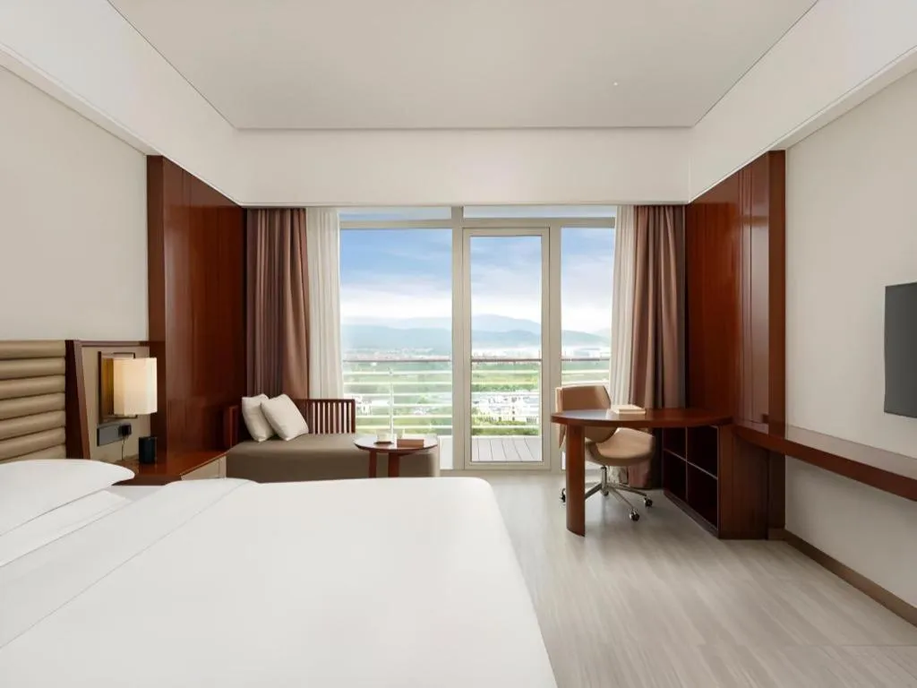 Bed in Grand Soluxe Hotel and Resort Sanya