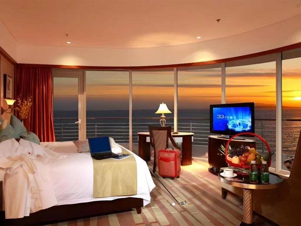 Bed in Grand Soluxe Hotel and Resort Sanya