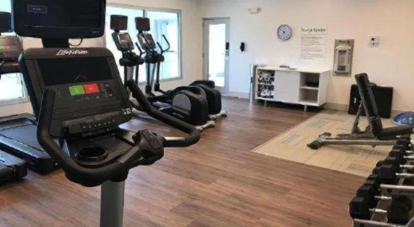 Holiday Inn Express and Suites Hannibal-Medical Center By IHG