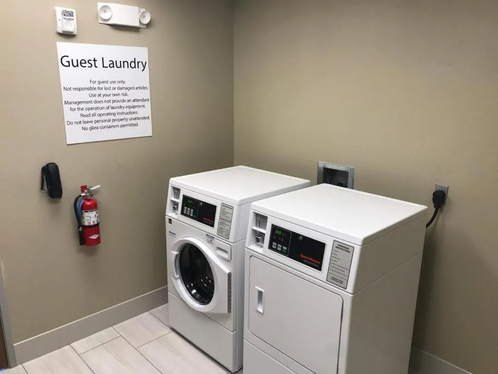 Holiday Inn Express and Suites Hannibal-Medical Center By IHG