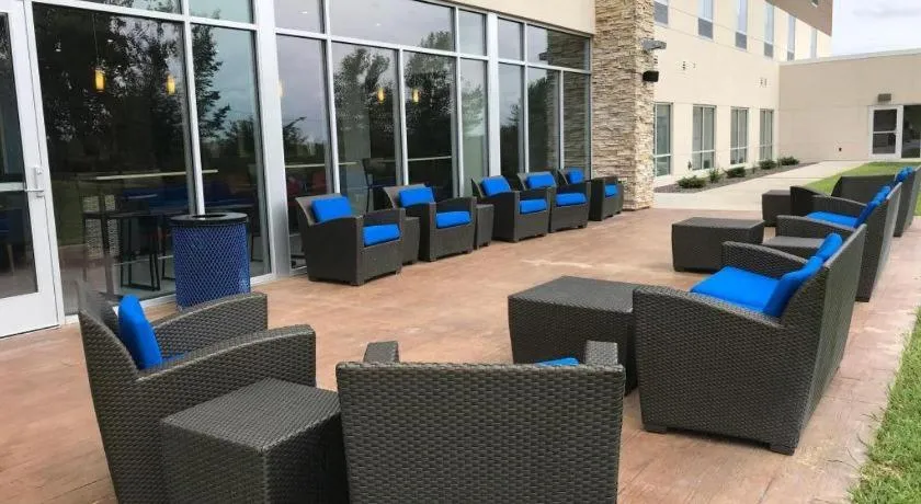 Holiday Inn Express and Suites Hannibal-Medical Center By IHG