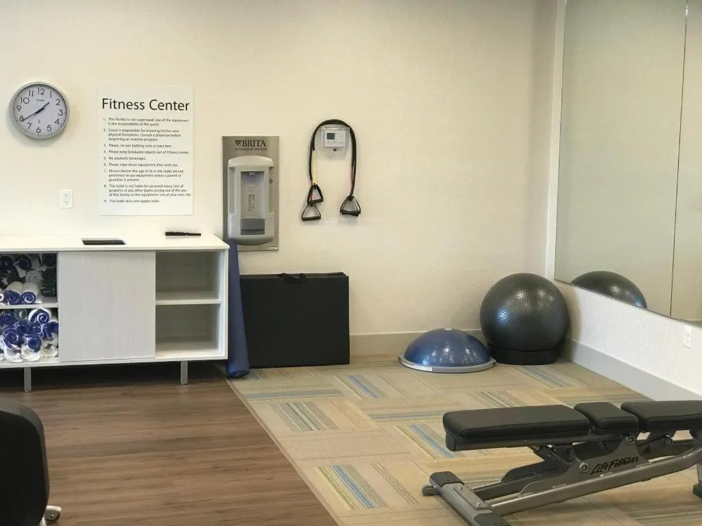 Holiday Inn Express and Suites Hannibal-Medical Center By IHG